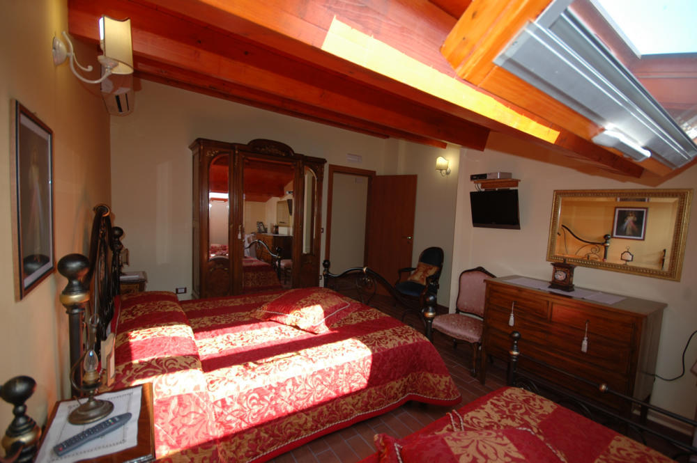B&B La Ginestra Civita Ruang foto